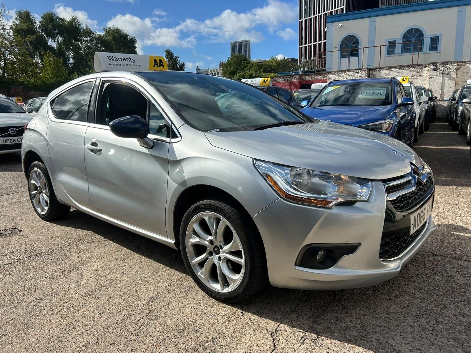 Citroen DS4 listing photo