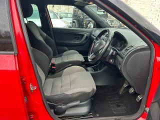 /photos/11596/73a47878-60c7-44a5-83f3-0f8d07beb045_i320x240.jpg