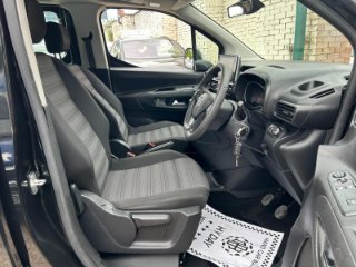 /photos/11596/83f067bb-6d98-46d3-a576-1681e594693a_i320x240.jpg